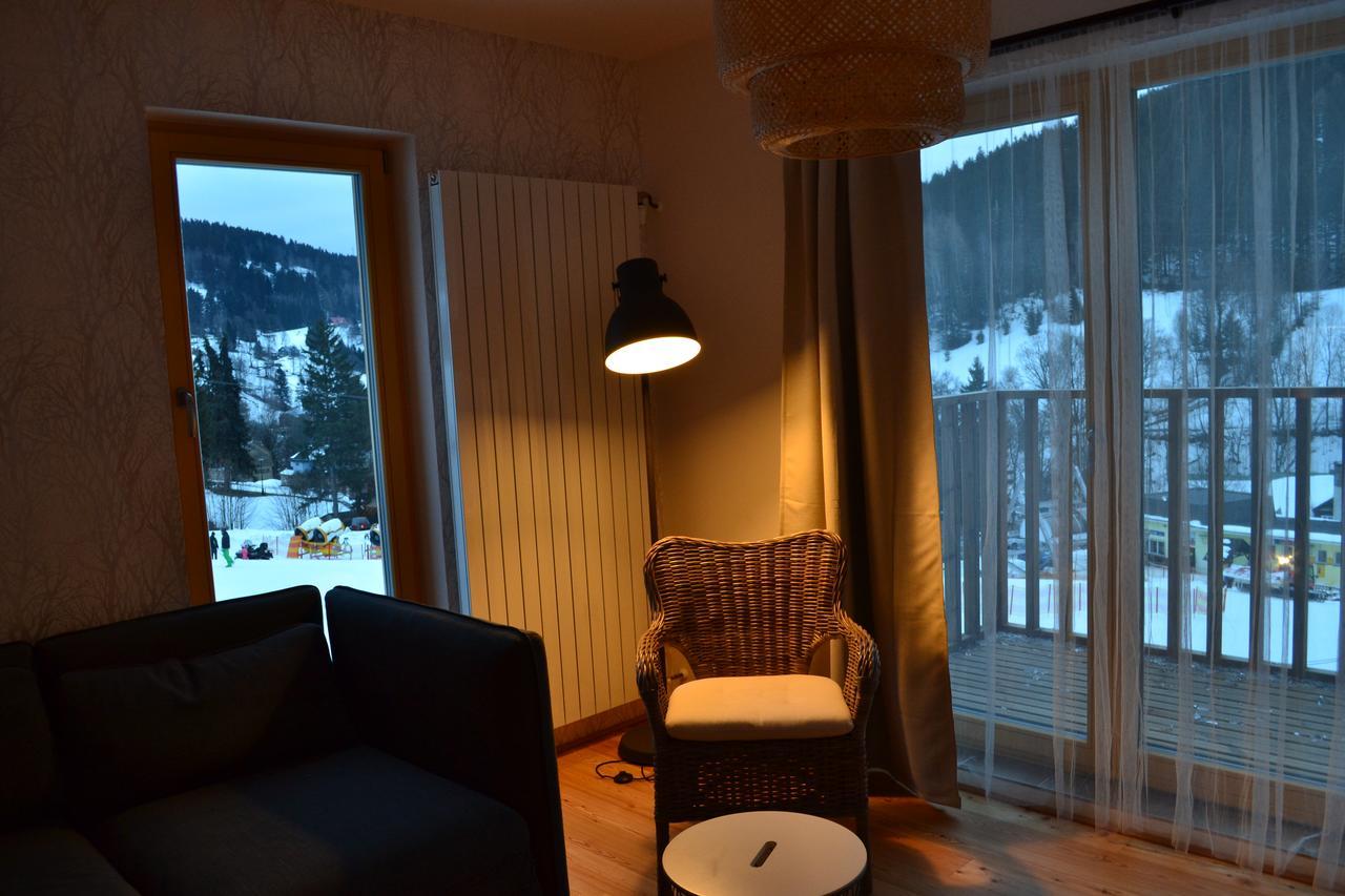 Apartman Portasky Apartment เวลกา อูปา ภายนอก รูปภาพ