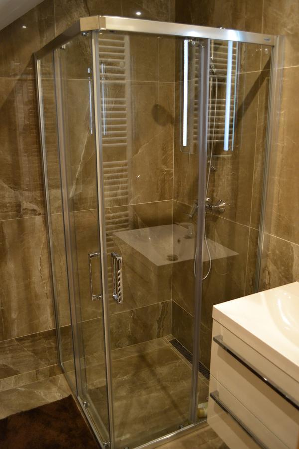 Apartman Portasky Apartment เวลกา อูปา ภายนอก รูปภาพ