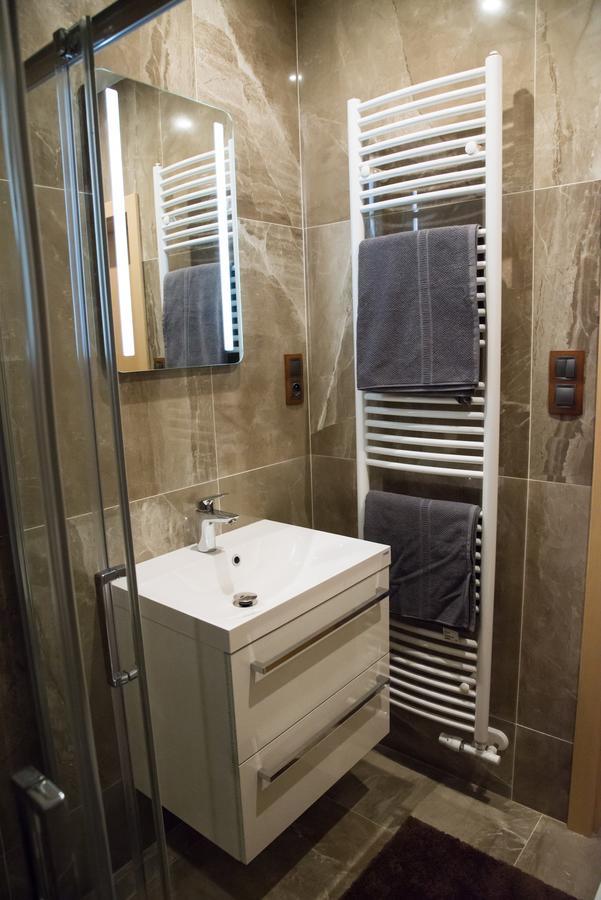 Apartman Portasky Apartment เวลกา อูปา ภายนอก รูปภาพ
